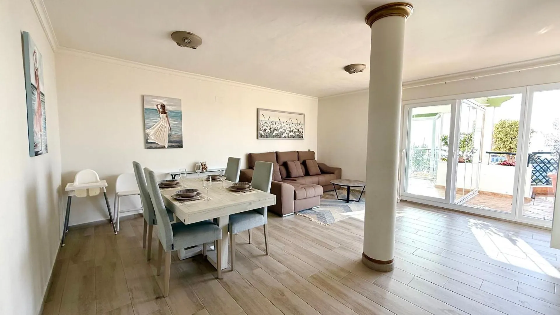 Apartment Mi Capricho Beachfront Penthouse With Terrace And Sea View Sitio de Calahonda