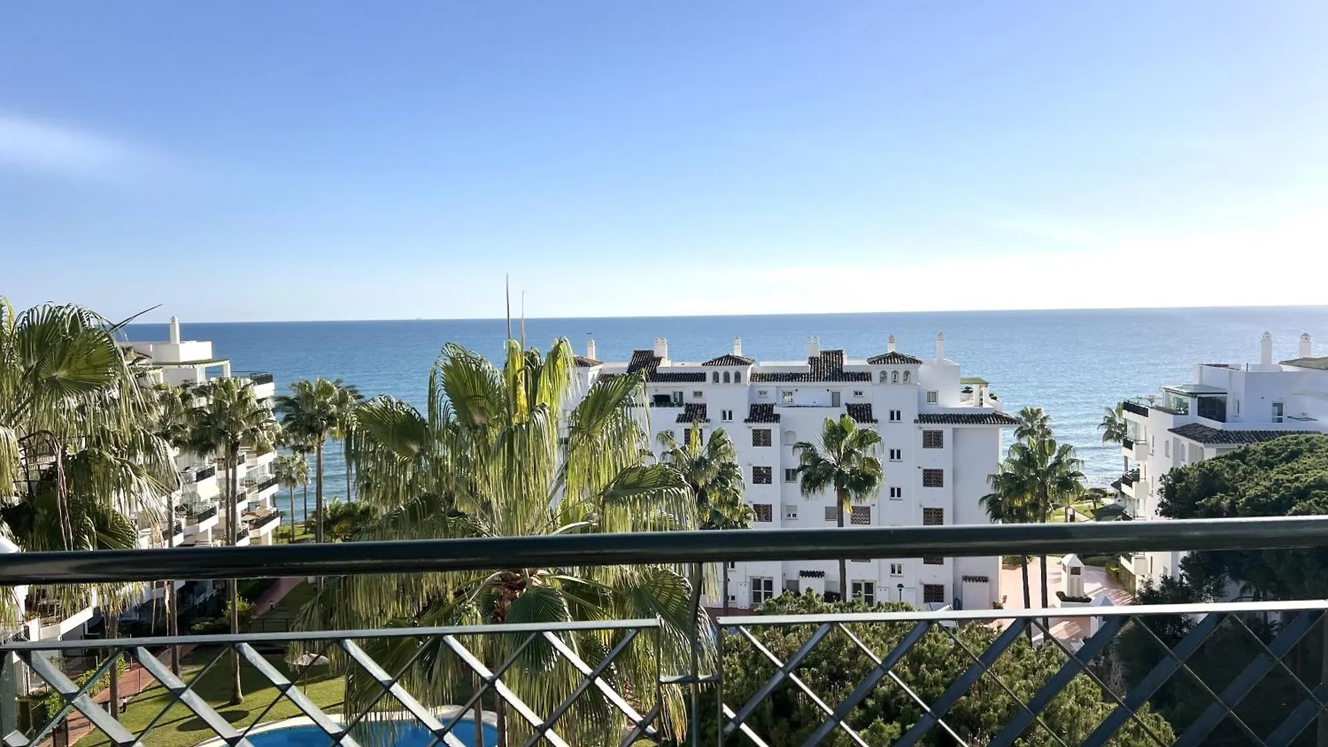 Apartment Mi Capricho Beachfront Penthouse With Terrace And Sea View Sitio de Calahonda Spain