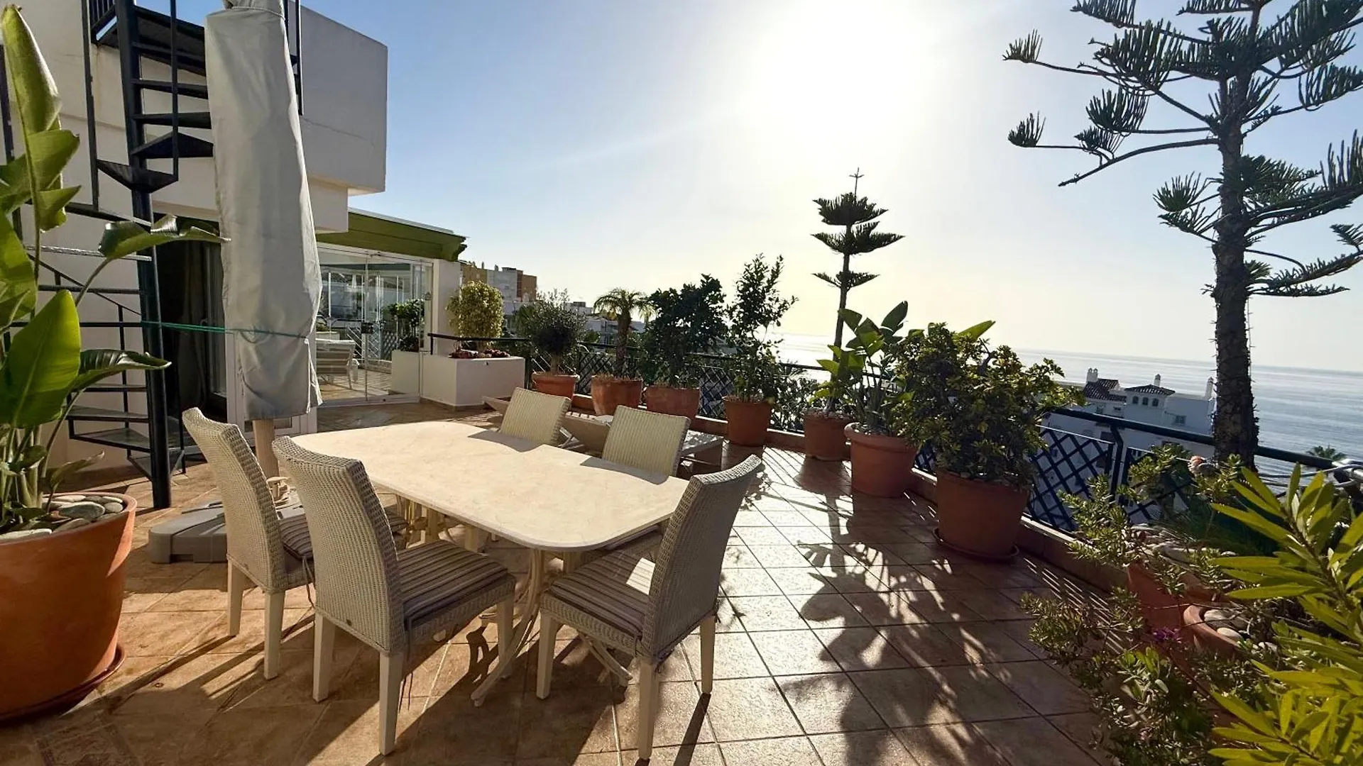 Mi Capricho Beachfront Penthouse With Terrace And Sea View Sitio de Calahonda Spain