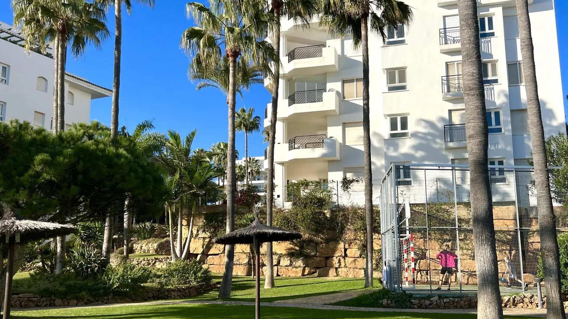Mi Capricho Beachfront Penthouse With Terrace And Sea View Sitio de Calahonda Spain