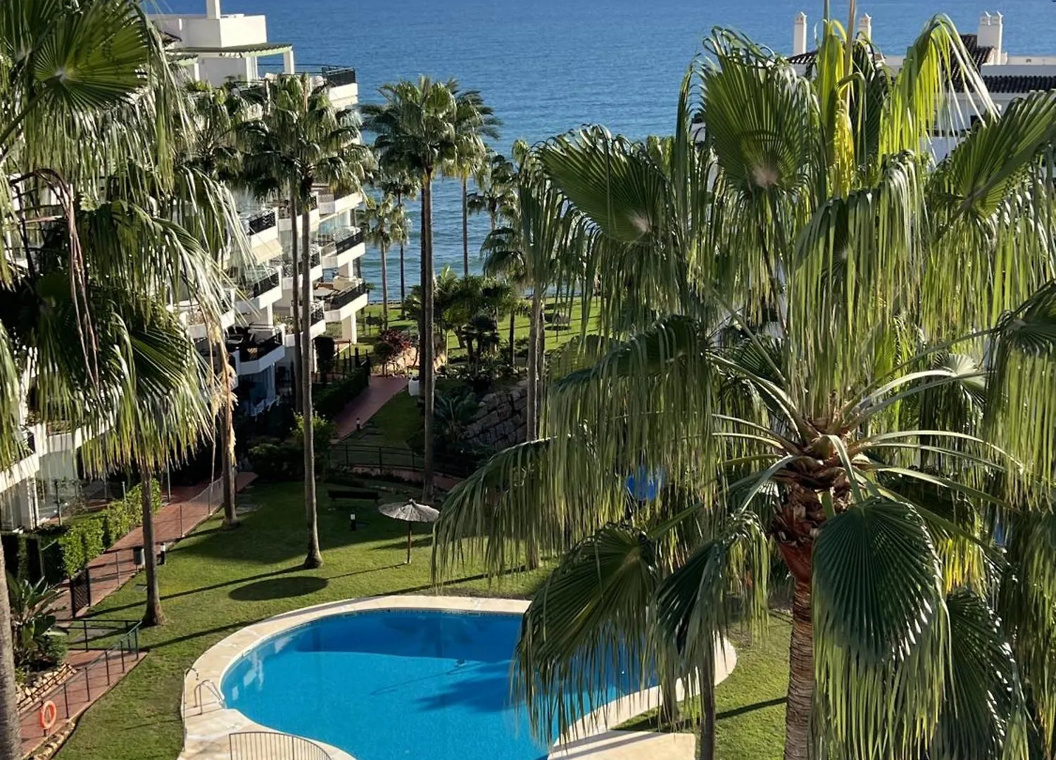 Mi Capricho Beachfront Penthouse With Terrace And Sea View location